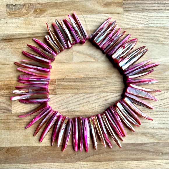 Crafting shell spike beads tinted pink tones 13” strand jewelry making - Picture 1 of 5